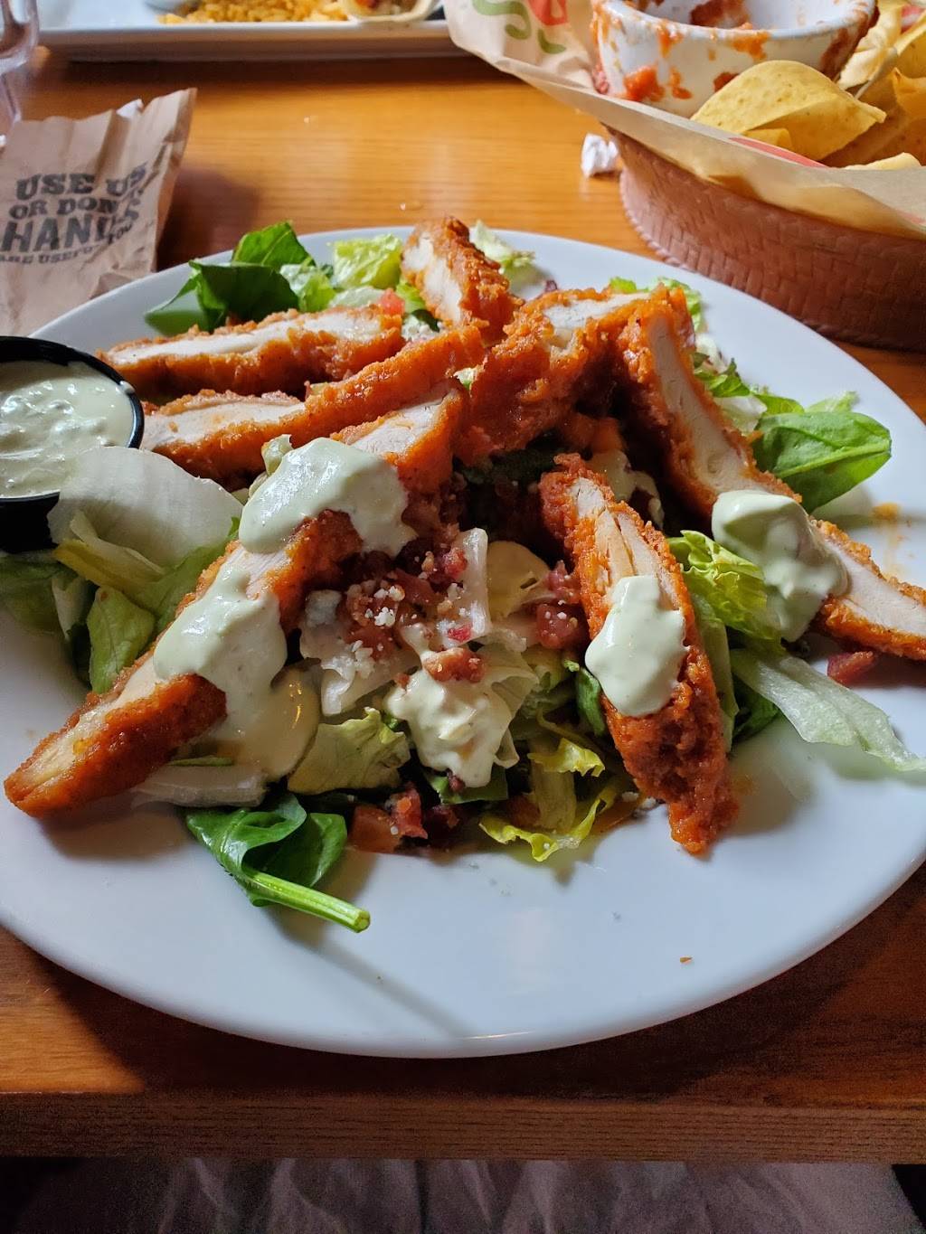 Chilis Grill & Bar | meal takeaway | 2127 Lowes Dr, Clarksville, TN 37040, USA | 9315525529 OR +1 931-552-5529