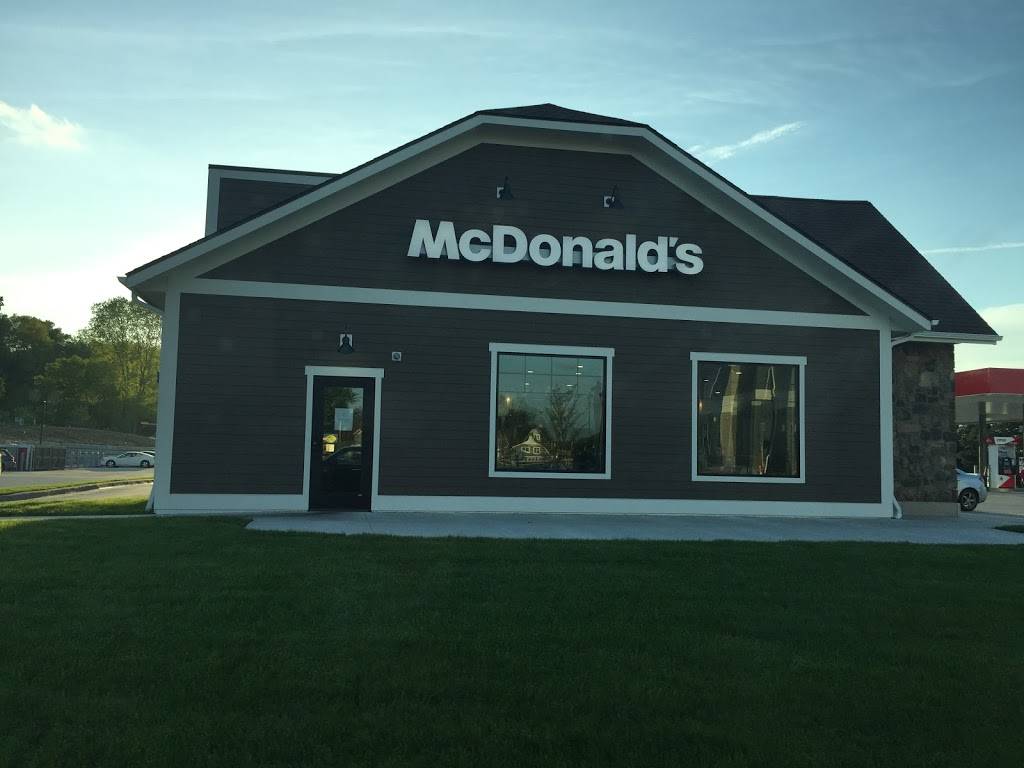 McDonalds | cafe | 7100 Fulton St, Ada, MI 49301, USA | 6169207783 OR +1 616-920-7783