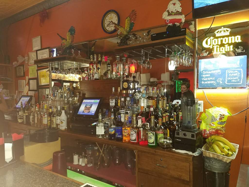 El Aguila Dorada | restaurant | 830 Broadway, Bayonne, NJ 07002, USA | 2018580033 OR +1 201-858-0033