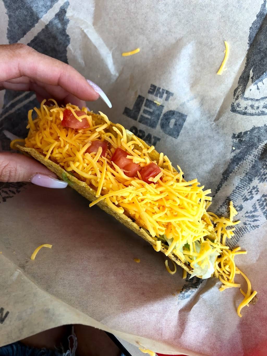 Del Taco | meal takeaway | 5601 Ramon Rd C, Palm Springs, CA 92262, USA | 7603225168 OR +1 760-322-5168