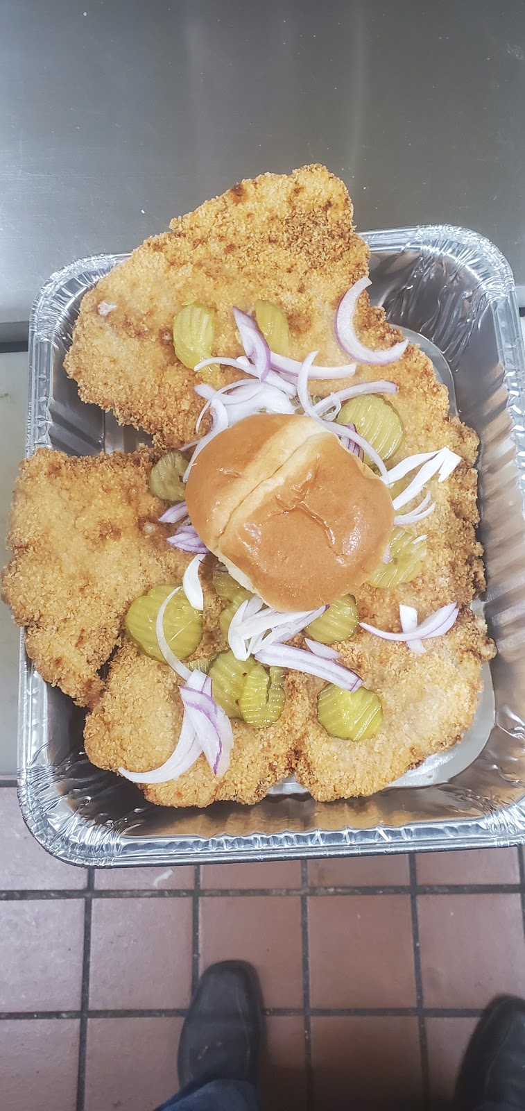 Big Bufords | restaurant | 620 Schrock Dr, Arcola, IL 61910, USA | 2172684322 OR +1 217-268-4322