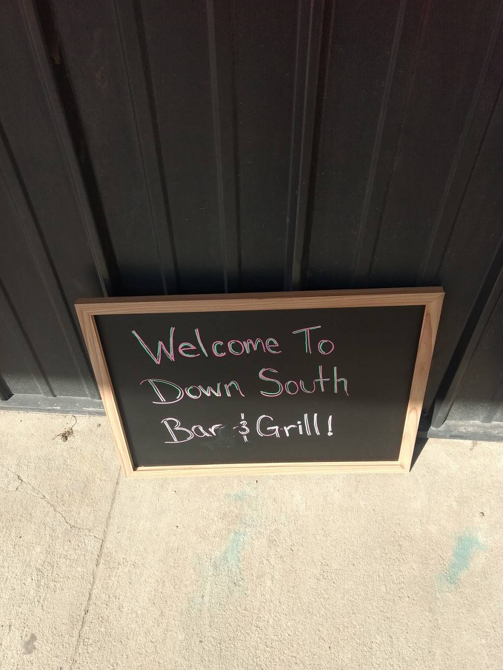 Down South Bar & Grill | restaurant | 311 S Deweese St, Deweese, NE 68934, USA | 4022622333 OR +1 402-262-2333