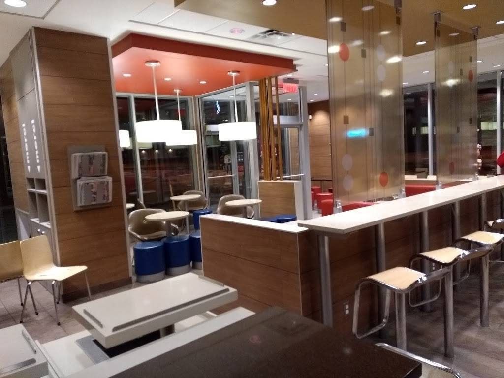 McDonalds | cafe | 379 Rue Child, Coaticook, QC J1A 2B5, Canada | 8198490180 OR +1 819-849-0180