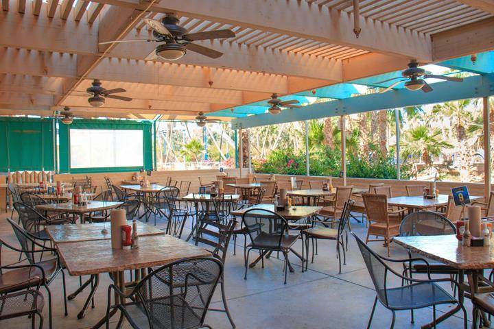 Dillon S Kc Bbq At Wildlife World Zoo Restaurant 16335 W Northern Ave Litchfield Park Az 85340 Usa