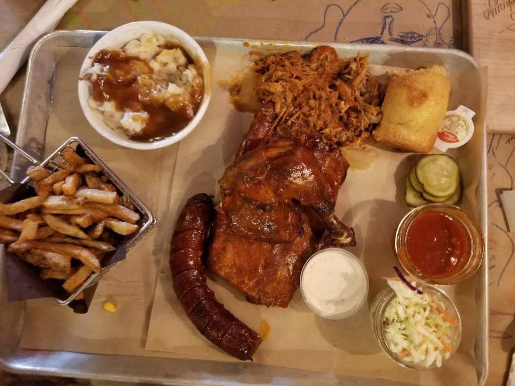 Wild Wing | restaurant | 20865 Dalton Rd, Sutton, ON L0E 1R0, Canada | 9057228100 OR +1 905-722-8100