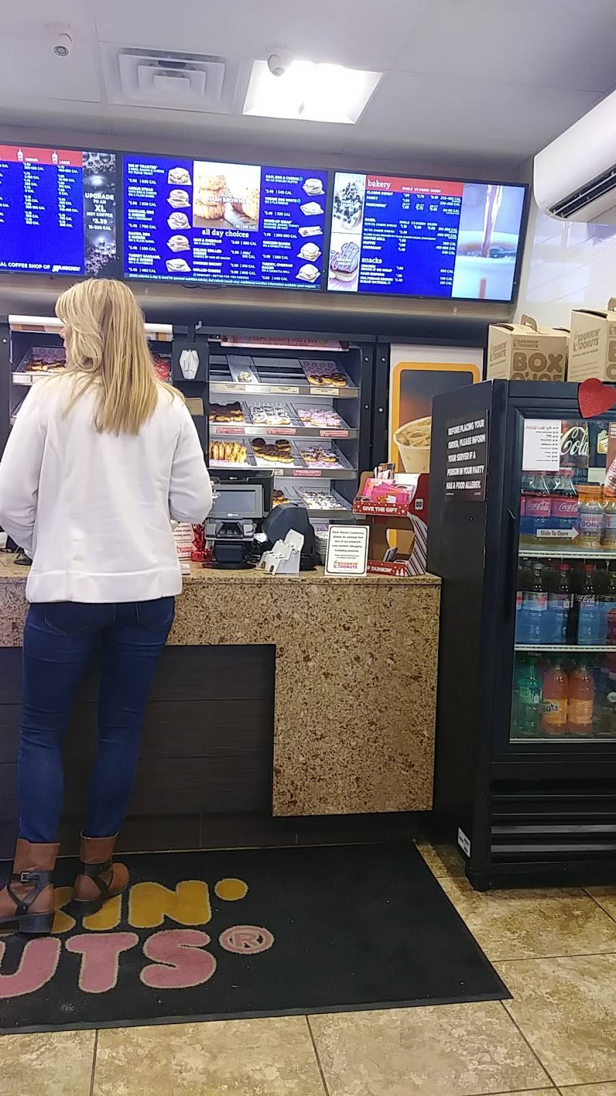 Dunkin | cafe | 1099 Merritt Blvd, Dundalk, MD 21222, USA | 4102882180 OR +1 410-288-2180