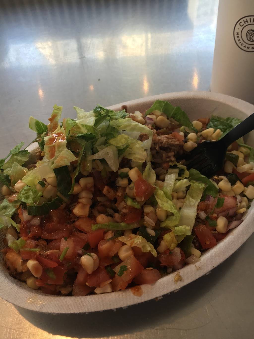 Chipotle Mexican Grill | restaurant | 4471 Willard Ave, Chevy Chase, MD 20815, USA | 3016546661 OR +1 301-654-6661