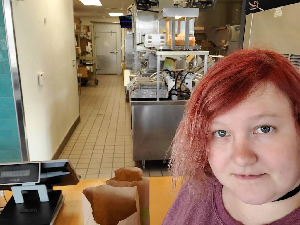 Taco Bell | meal takeaway | 1049 Church Point Hwy, Rayne, LA 70578, USA | 3373347745 OR +1 337-334-7745