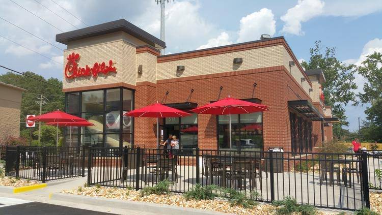 Chick-fil-A - Restaurant | 513 Montgomery Hwy, Vestavia Hills, AL 35216 ...