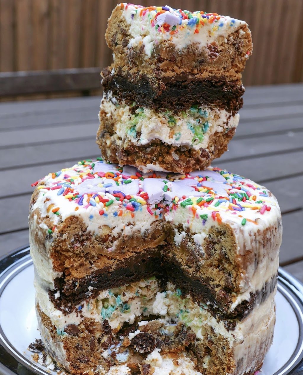 The Cookie Cake Co. | bakery | 136 Monticello Ave, Jersey City, NJ 07304, USA | 8775266543 OR +1 877-526-6543