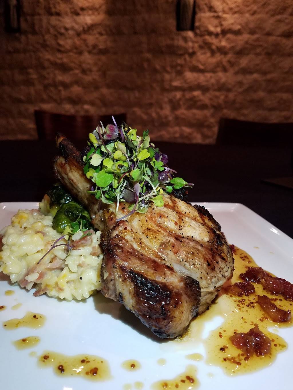 Quintessential Dining and Nightlife | night club | 149 N Main St, St Charles, MO 63301, USA | 6364432211 OR +1 636-443-2211