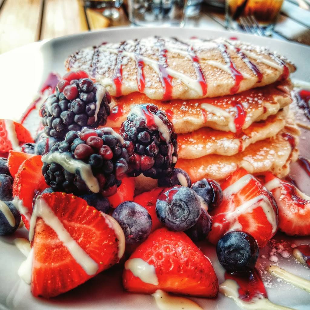 Wildberry Pancakes & Cafe | 1383 N Meacham Rd, Schaumburg, IL 60173, USA