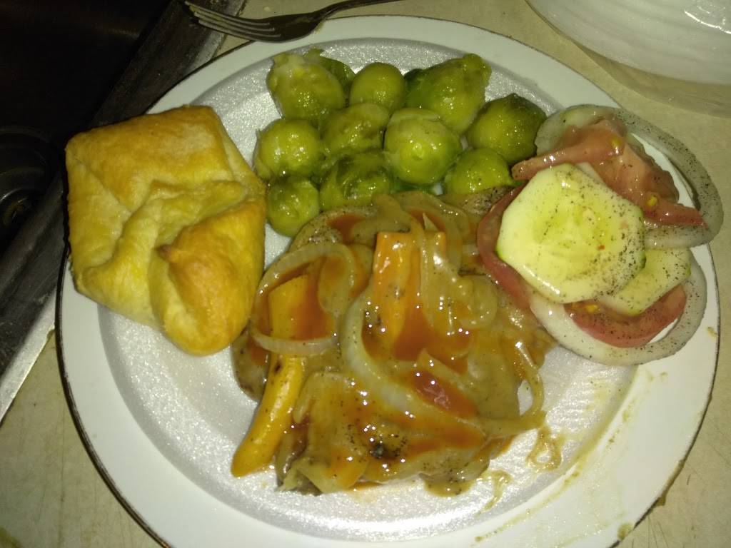 Uncl Chucks Bar & Grill | restaurant | 149 Brighton Ave, Rochester, PA 15074, USA | 7247750210 OR +1 724-775-0210