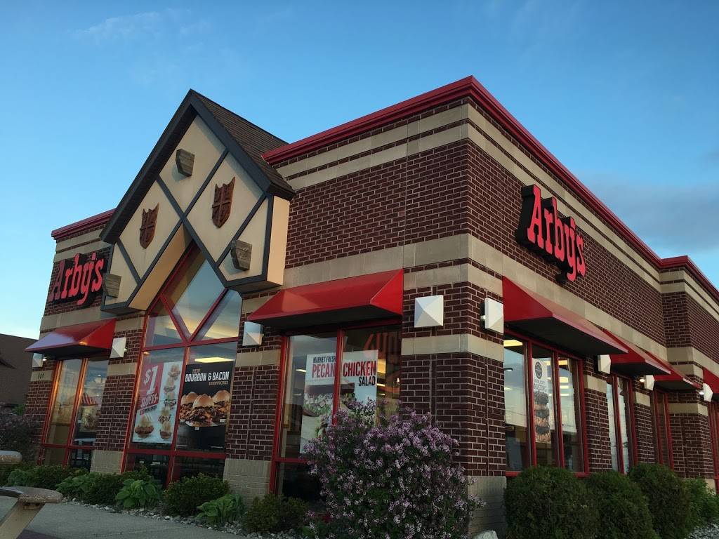 Arby's | 609 W Main St, Gaylord, MI 49735, USA