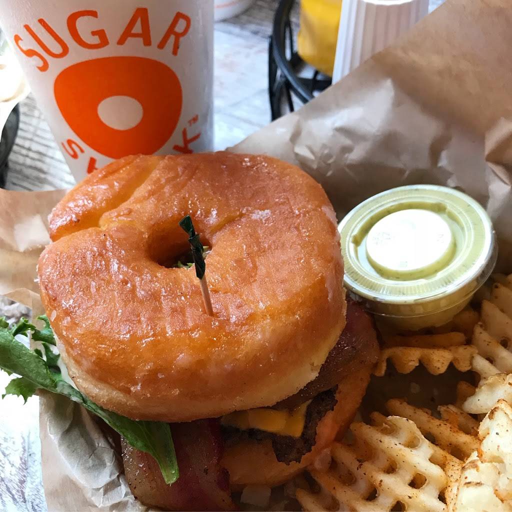 Luther Burger | bakery | 1931 Huguenot Rd, Bon Air, VA 23235, USA | 8044472664 OR +1 804-447-2664