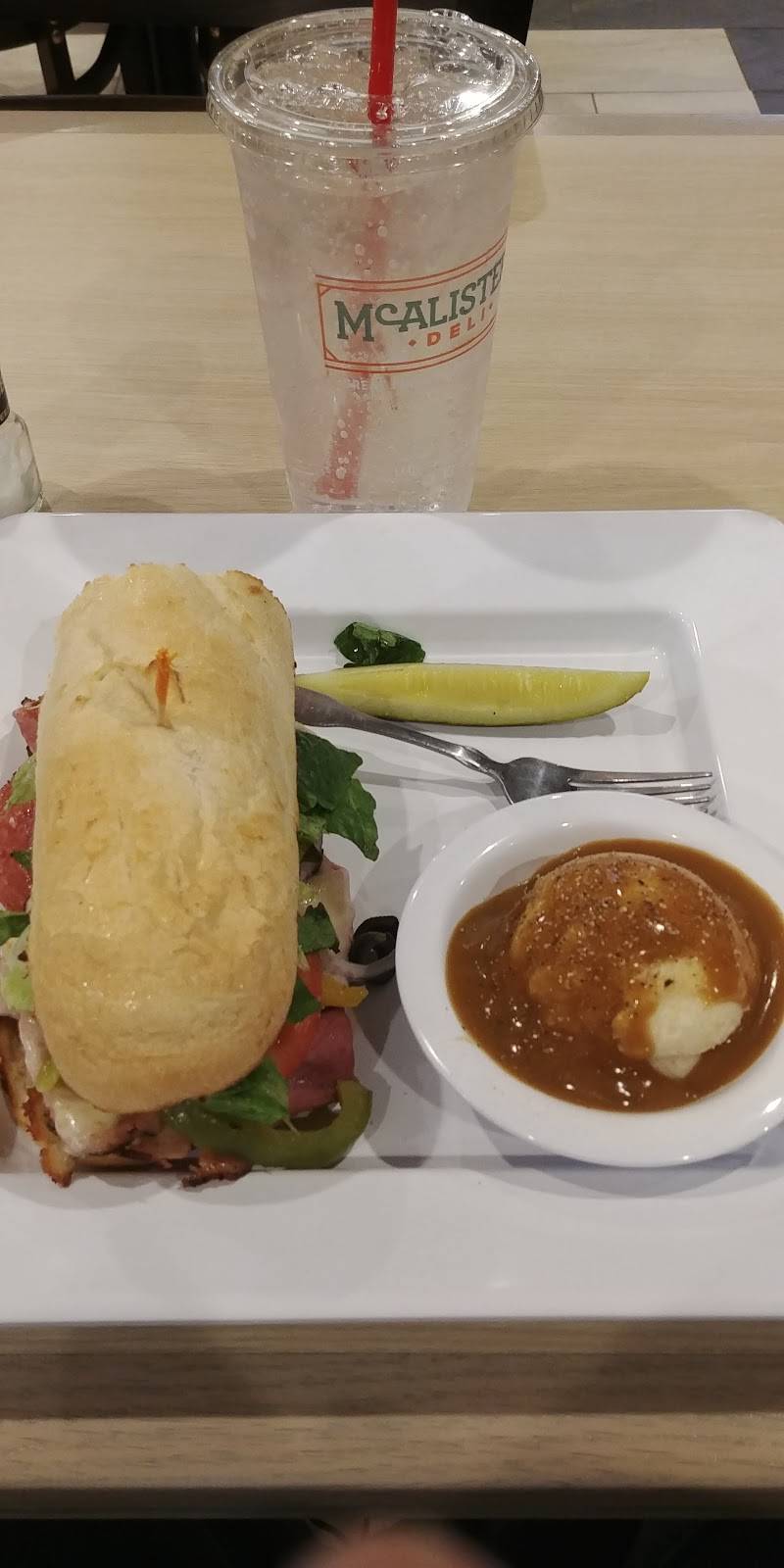 McAlisters Deli | restaurant | 2136 Village Ln, Bloomington, IL 61704, USA | 3092889499 OR +1 309-288-9499