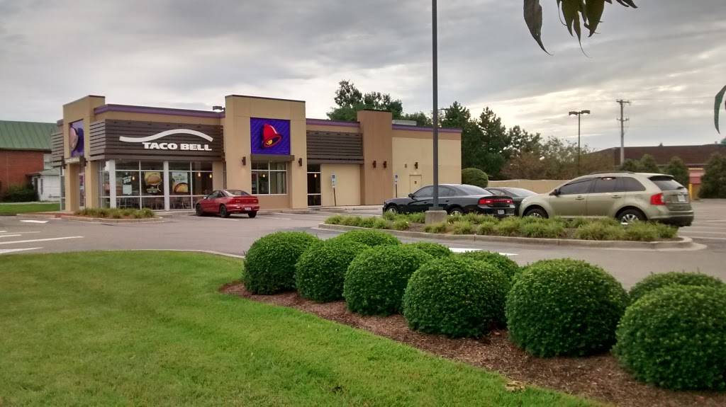 Taco Bell | meal takeaway | 360 N Broad St, Fairborn, OH 45324, USA | 9378797690 OR +1 937-879-7690