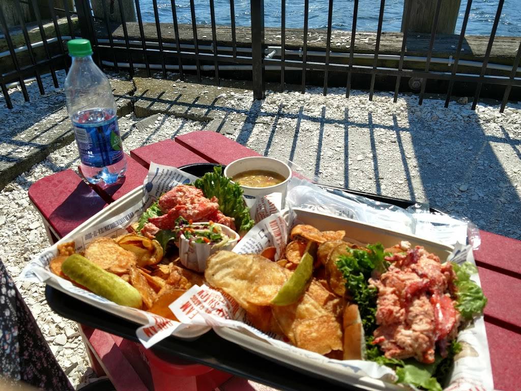 Blount Clam Shack on the Waterfront | meal takeaway | 335 Water St, Warren, RI 02885, USA | 4012453210 OR +1 401-245-3210