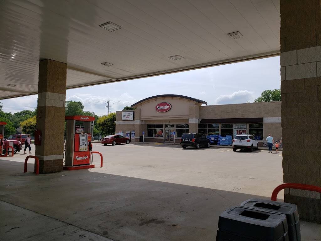 Kum & Go | meal takeaway | 2811 E Central Ave, Bentonville, AR 72712, USA | 4792540683 OR +1 479-254-0683
