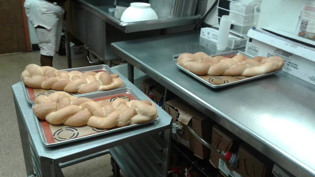 Subway Restaurants | restaurant | 1686 SE Baya Dr #102, Lake City, FL 32025, USA | 3867526228 OR +1 386-752-6228