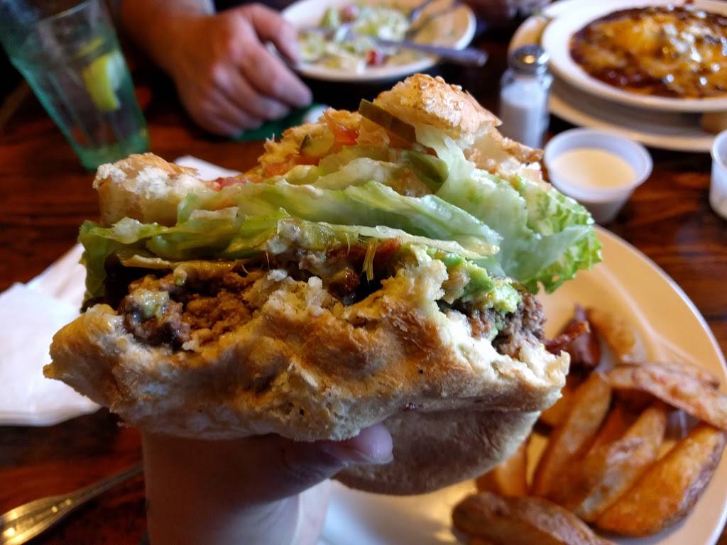 Rainbow Oaks Restaurant | restaurant | 4815 5th St, Fallbrook, CA 92028, USA | 7607232279 OR +1 760-723-2279