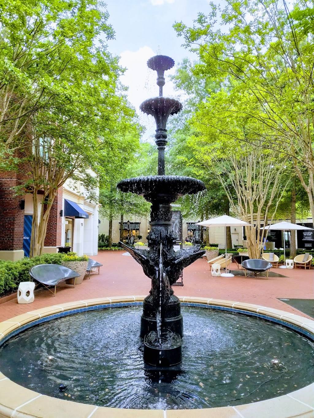Stony Point Fashion Park 9200 Stony Point Pkwy, Richmond, VA 23235, USA