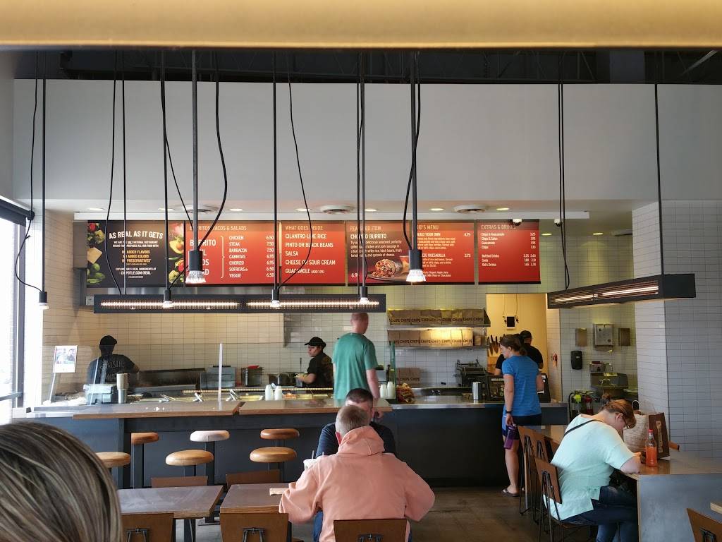 Chipotle Mexican Grill Restaurant 2075 Cliff Rd, Eagan, MN 55122, USA