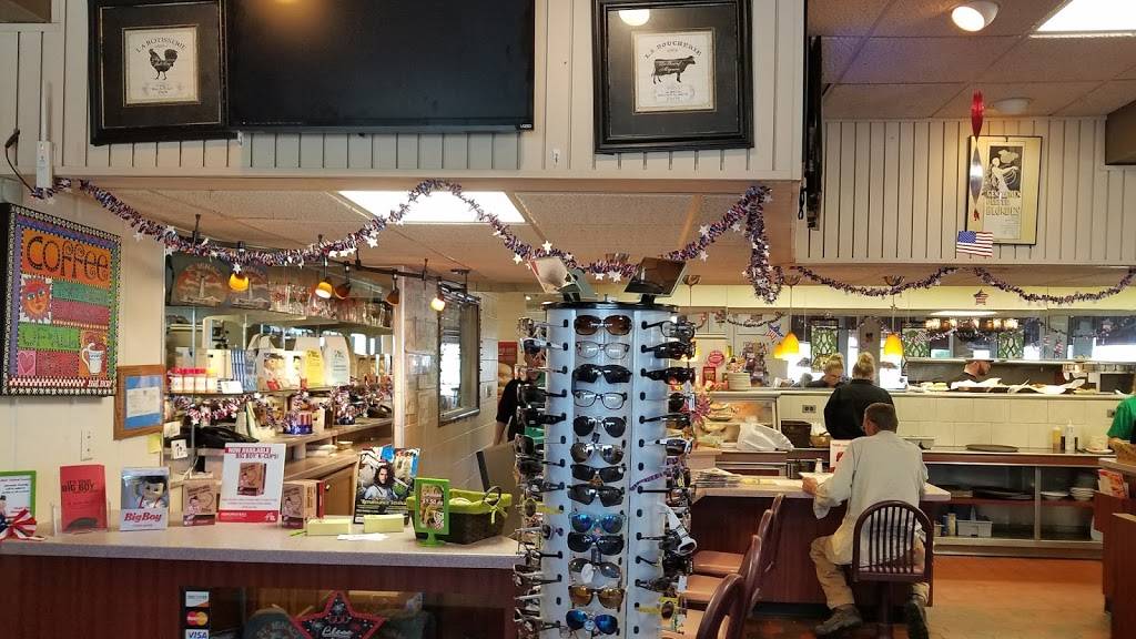 Big Boy | restaurant | 195 US-2, St Ignace, MI 49781, USA | 9069842400 OR +1 906-984-2400