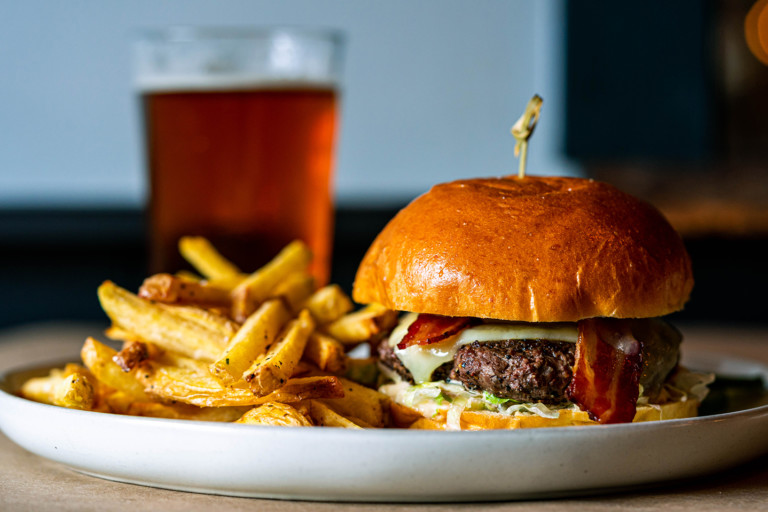 The Beal House | restaurant | 2 W Main St, Littleton, NH 03561, USA | 6034442661 OR +1 603-444-2661