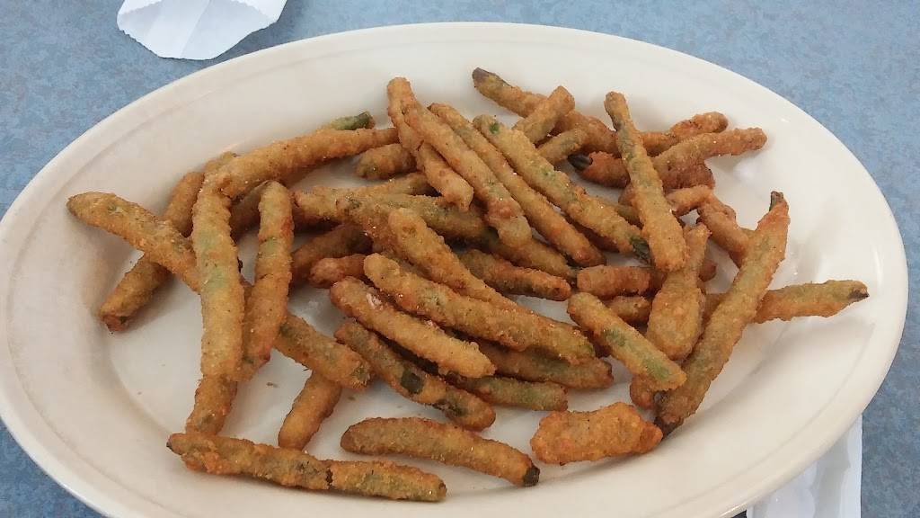 Judys Family Diner | restaurant | 2606 E Lee Hwy, Wytheville, VA 24382, USA | 2766371239 OR +1 276-637-1239