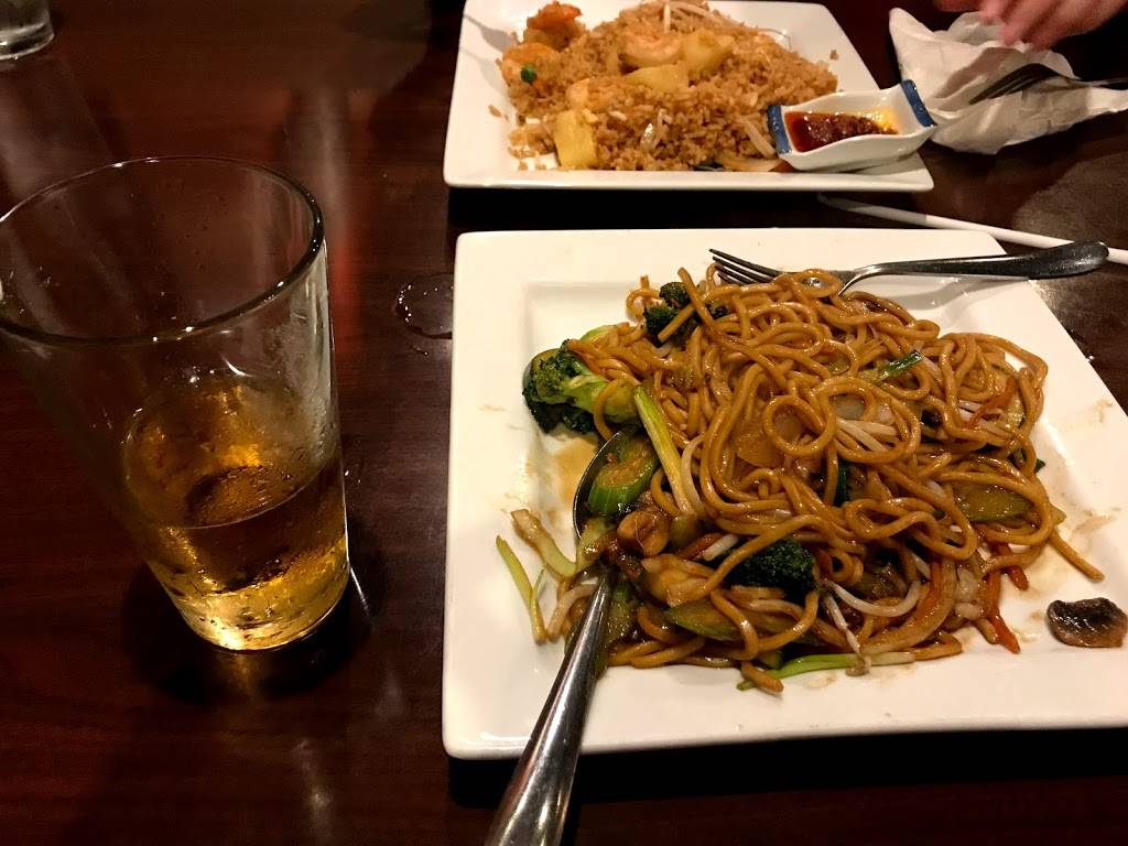 Lee’s Fusion Cafe Asian Grill | cafe | 2528 McGill St, Pigeon Forge, TN 37863, USA | 8654535587 OR +1 865-453-5587