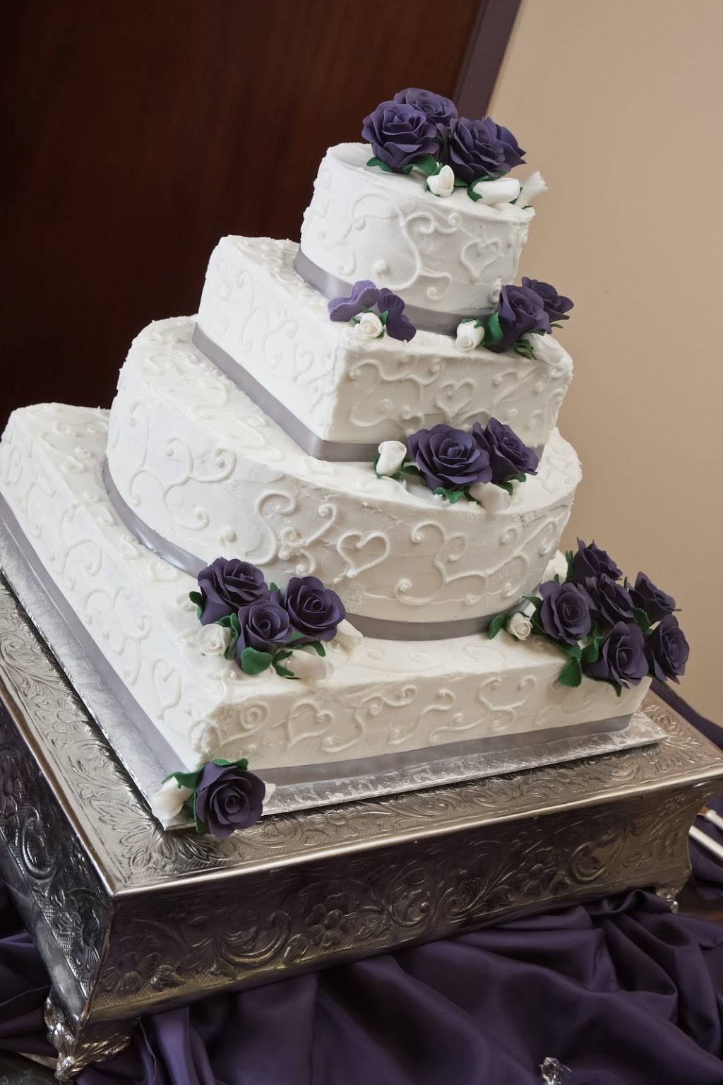 Sugar and Spice Eatery & Deli | bakery | 317 Nora St, Stoughton, WI 53589, USA | 6088739299 OR +1 608-873-9299