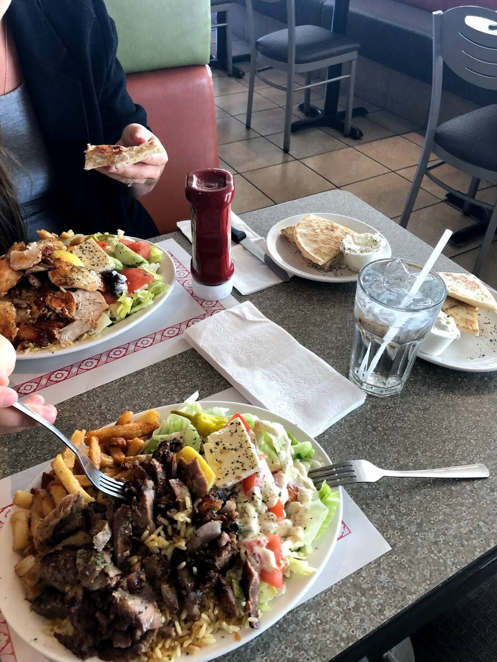 Super Gyros | meal delivery | 199 Boulevard DAnjou, Châteauguay, QC J6K 5B7, Canada | 4506915040 OR +1 450-691-5040
