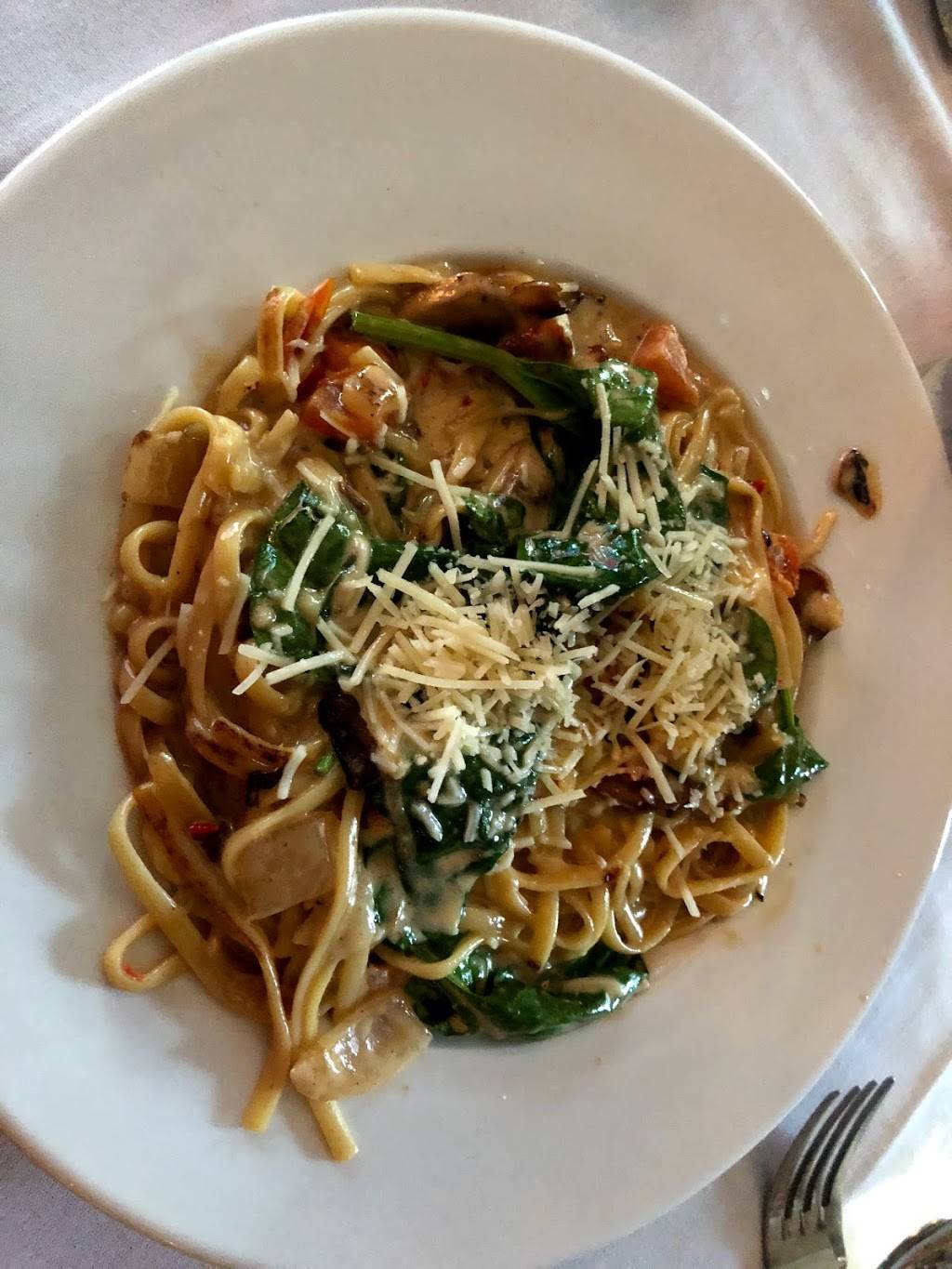 Gumbos North on the Square in Georgetown | restaurant | 701 S Main St, Georgetown, TX 78626, USA | 5129434214 OR +1 512-943-4214
