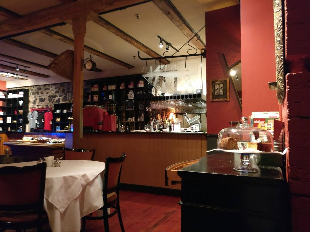 Auberge Le Bome | restaurant | 720 2e Av, Grandes-Piles, QC G0X 1H0, Canada | 8195382805 OR +1 819-538-2805