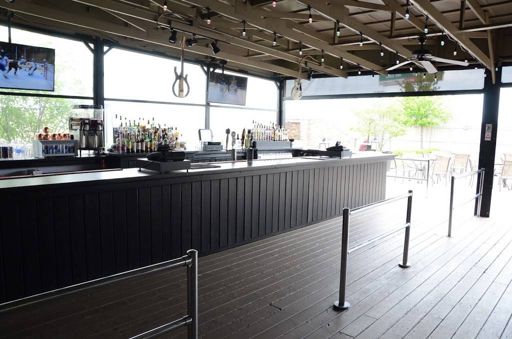 Flashback Live | restaurant | 4201 N Wells St, Fort Wayne, IN 46808, USA | 2604225292 OR +1 260-422-5292