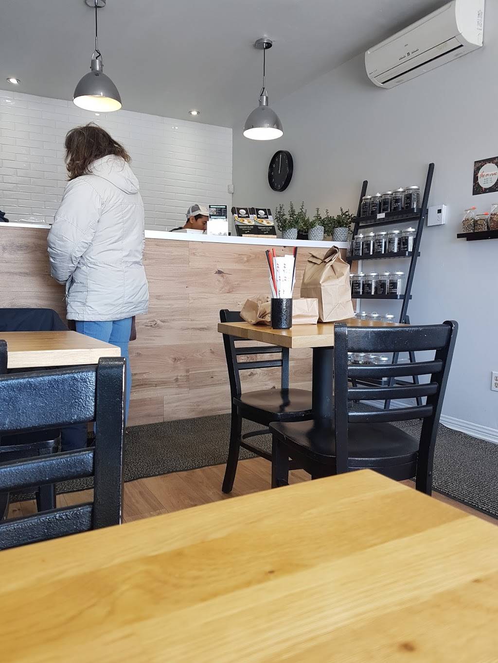Oh Sushi | meal delivery | 1384 Rue de Montarville, Saint-Bruno-de-Montarville, QC J3V 3T5, Canada | 4504414445 OR +1 450-441-4445