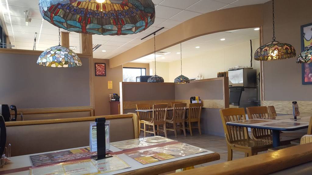Pizza King | meal delivery | 7203 Maplecrest Rd, Fort Wayne, IN 46835, USA | 2607397624 OR +1 260-739-7624