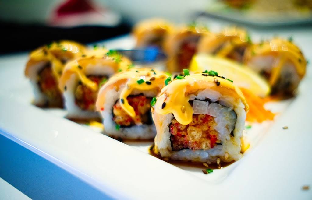 YUMM THAI : SUSHI AND BEYOND | restaurant | 117 N Court St, Florence, AL 35630, USA | 2563492074 OR +1 256-349-2074