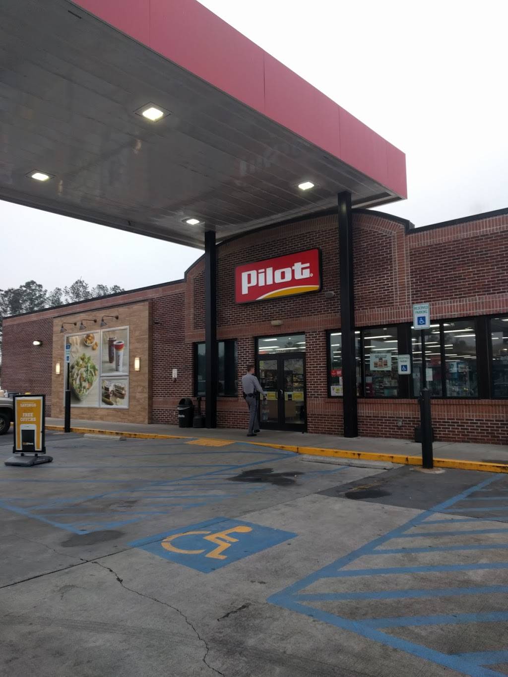 Pilot Travel Center | restaurant | 15976 Whyte Hardee Blvd, Hardeeville, SC 29927, USA | 8437843350 OR +1 843-784-3350