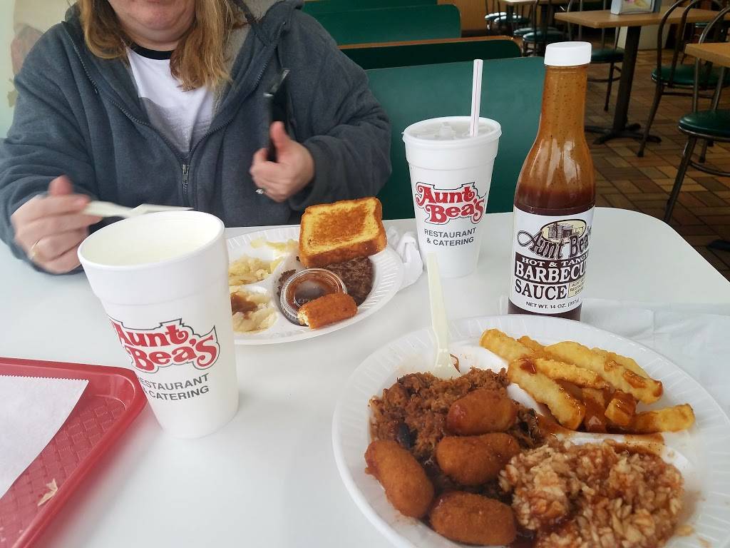 Aunt Beas Barbecue | restaurant | 125 N Main St, Hillsville, VA 24343, USA | 2767284221 OR +1 276-728-4221