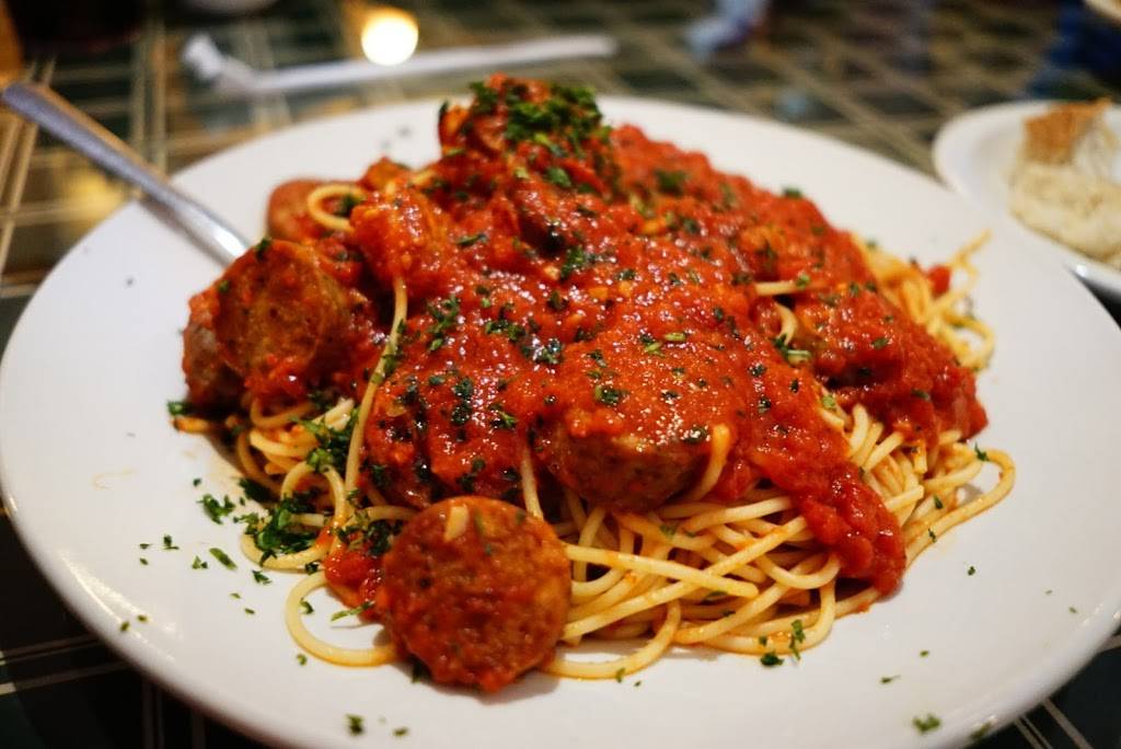 Pulcinellas Italian Restaurant | restaurant | 4711 Hope Valley Rd Ste 1e, Durham, NC 27707, USA | 9194901172 OR +1 919-490-1172