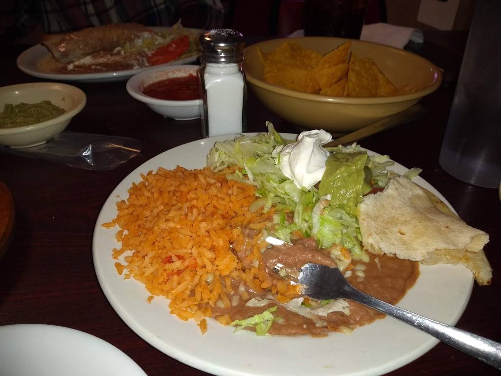 Castillo's Mexican Restaurant | 331 N Tennessee Ave, Etowah, TN 37331, USA