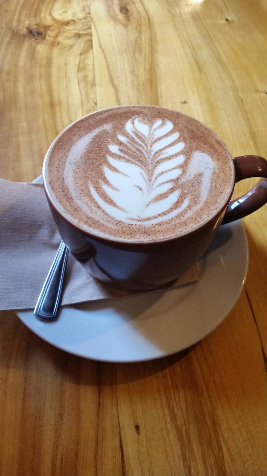 Le Tassé Café De Quartier | restaurant | 426 Rue du Conseil, Sherbrooke, QC J1G 1J7, Canada | 8197912211 OR +1 819-791-2211