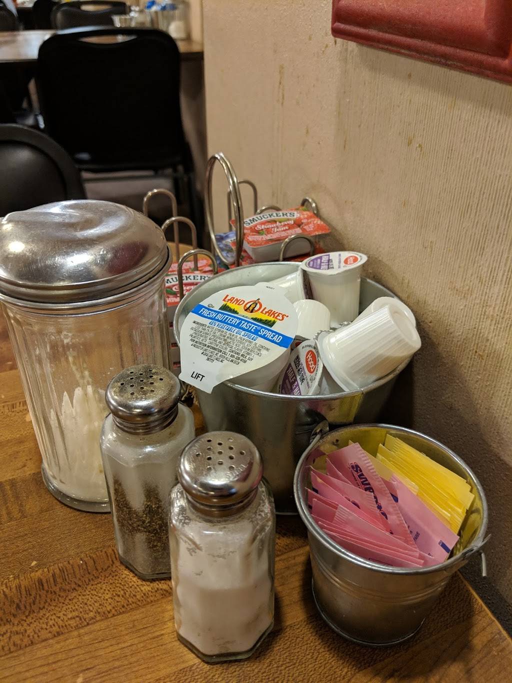 Ritas Cafe | restaurant | 101 N 7th St, Mayfield, KY 42066, USA | 2702478016 OR +1 270-247-8016