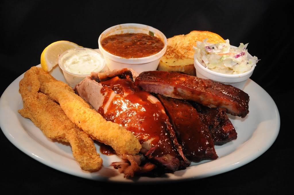 Flat Creek Restaurant | restaurant | 7847 MO-173, Cape Fair, MO 65624, USA | 4175384802 OR +1 417-538-4802
