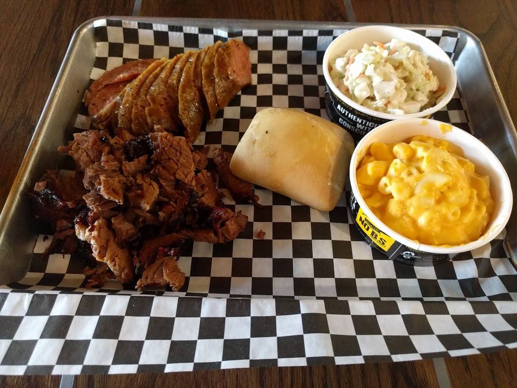 Dickeys Barbecue Pit | restaurant | 8 W Main St, Alhambra, CA 91801, USA | 6263819797 OR +1 626-381-9797