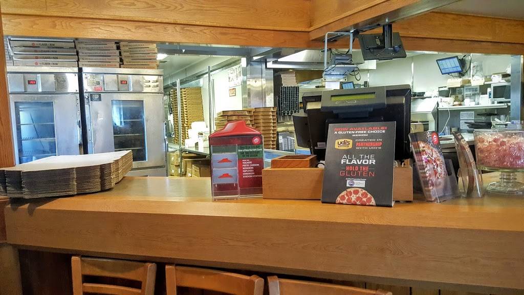 Pizza Hut Restaurant 3322 E Market St, Logansport, IN 46947, USA