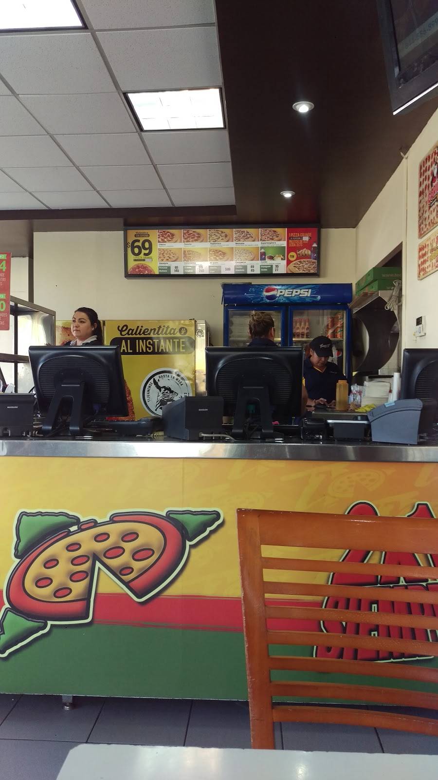 Tooginos Pizza Soler | meal delivery | Av. Hernán Cortez 2, Fracc. Soler, Soler, 22530 Tijuana, B.C., Mexico | 016646303000 OR +52 664 630 3000