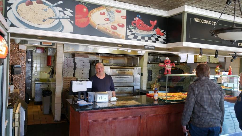 Joe's Pizzeria Restaurant 881 E Jericho Turnpike, Huntington